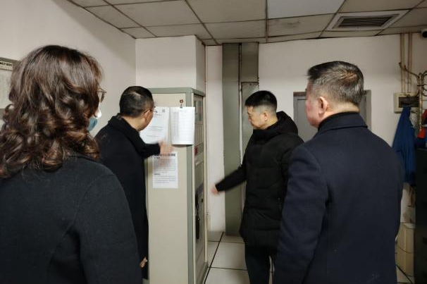 省pp电子集团党委书记、董事长游勇检查督导春节清静生产并探望慰问干部员工